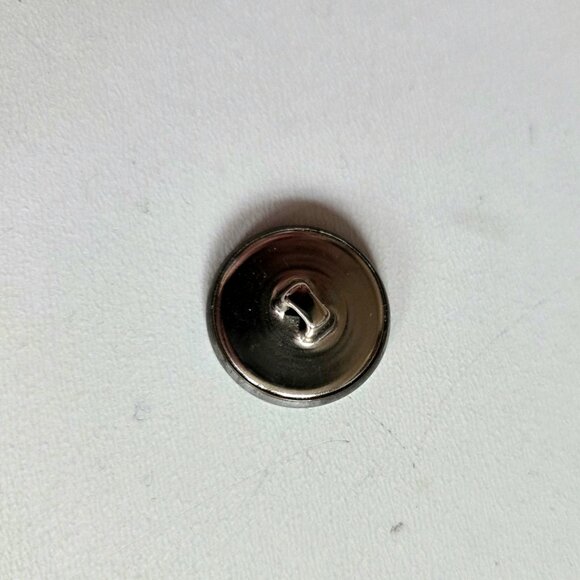 Pierre Cardin metal button. - Picture 3 of 3